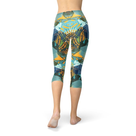 Womens Hexagon Floral Capri Leggings